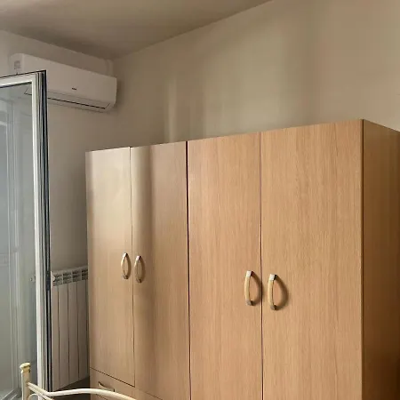 Facile - Via Memorie 45