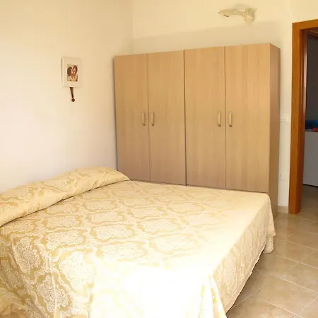 Facile - Via Memorie 45 * Οτράντο