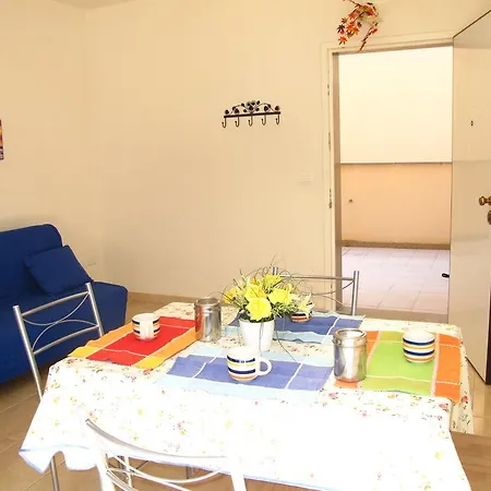 Facile - Via Memorie 45