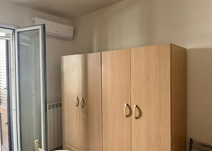 Facile - Via Memorie 45