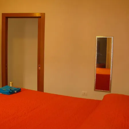 Facile - Via Memorie 45 * Отранто