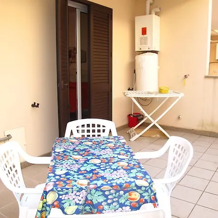 Facile - Via Memorie 45 Appartement