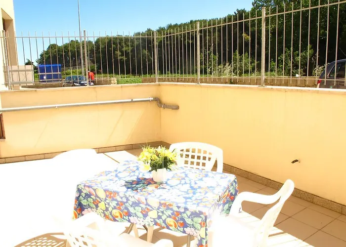 Facile - Via Memorie 45 * オートラント